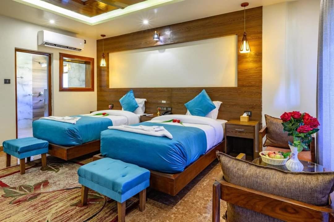 Kc'S Home Sauraha Luaran gambar